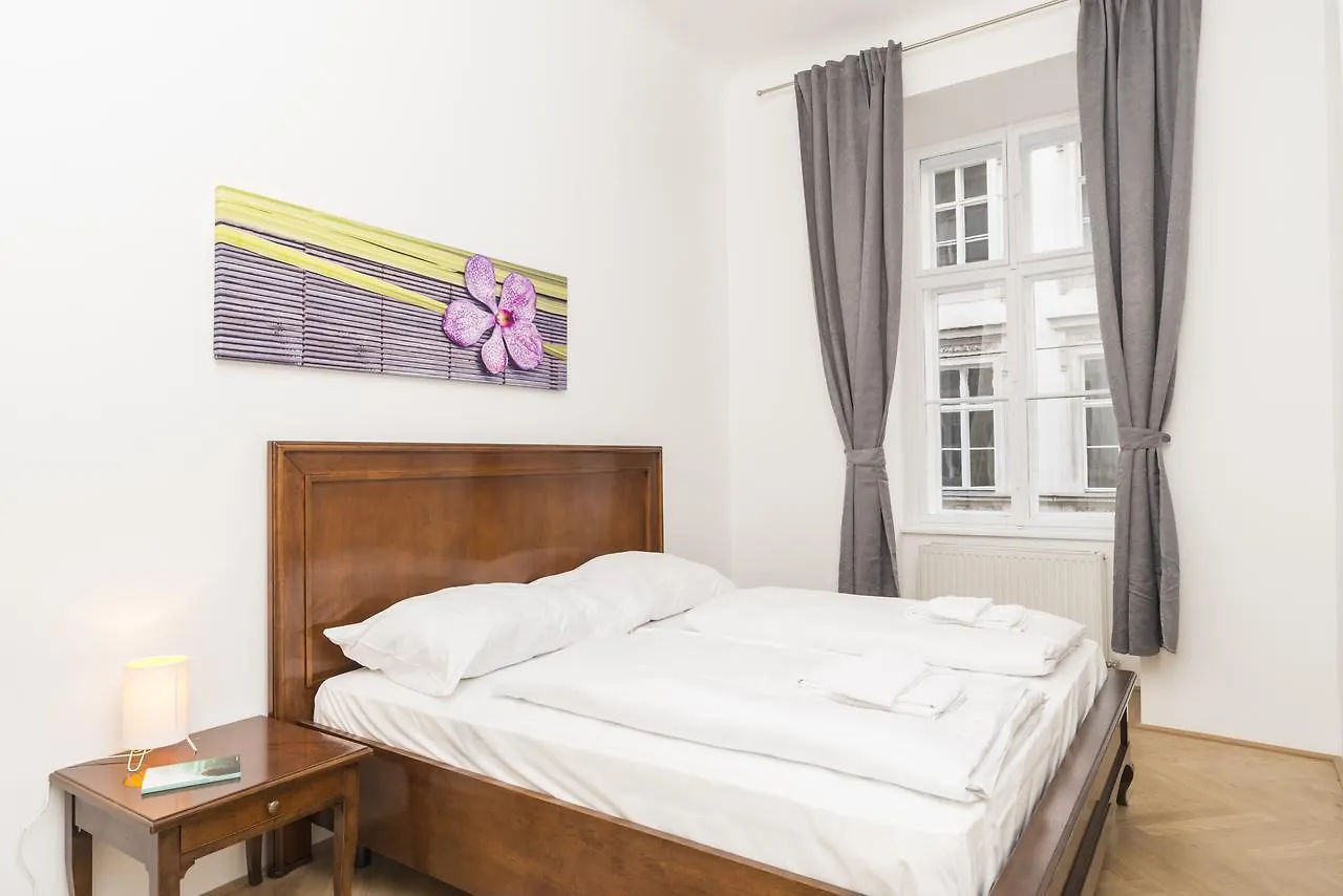 Belvedere Suite Vienna 0*,  Austria