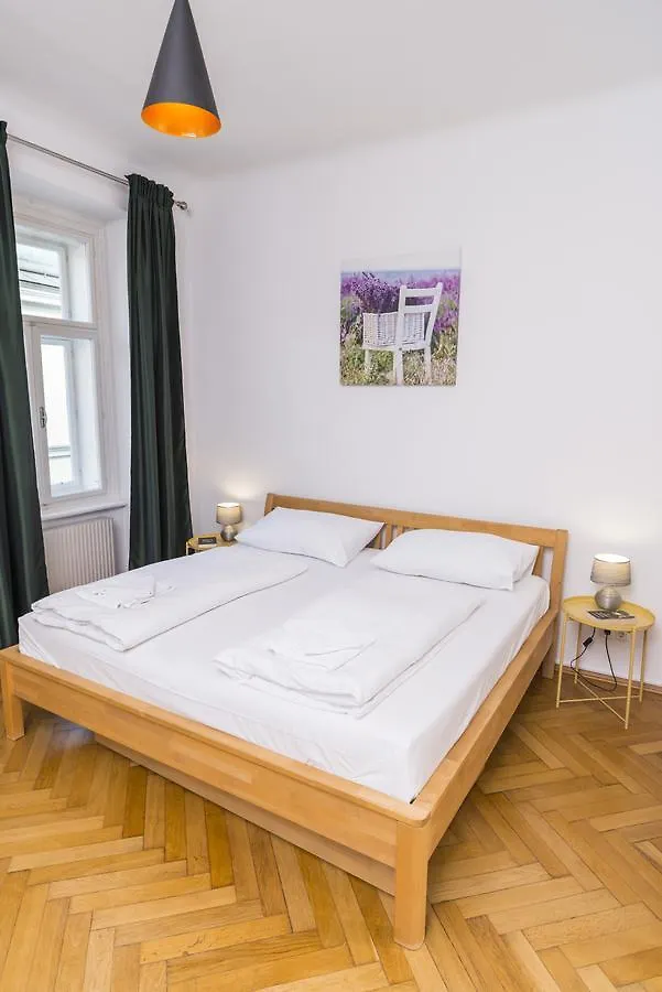 Belvedere Suite Vienna 0*,  Austria